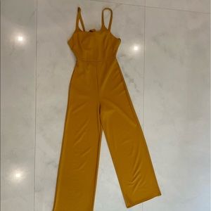 Mustard romper 🌻
